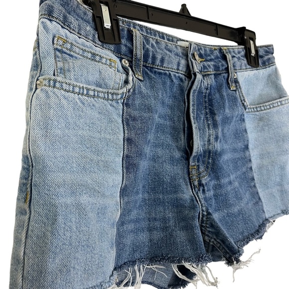 BDG URBAN OUTFITTERS Patchwork Cut Off Raw Hem Jean Shorts Blue Denim sz 28 x 2 - Picture 9 of 16